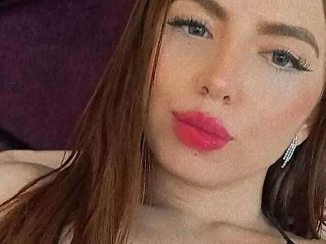 IVONNESAENZ free sexy photo