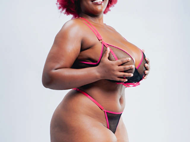 PRETTYDIVA free sexy photo