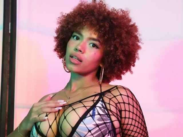 NAYASCARLET free sexy photo