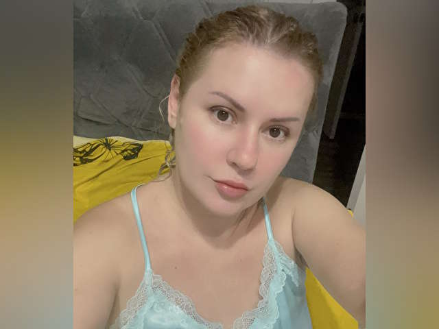 CRYSTALLEYES free sexy photo