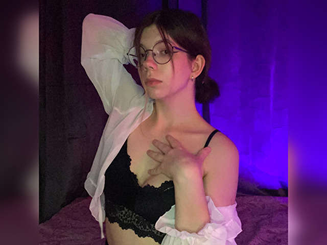 SOFTSARAH free sexy photo
