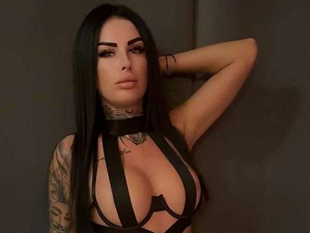 ASHVONPAGE free sexy photo