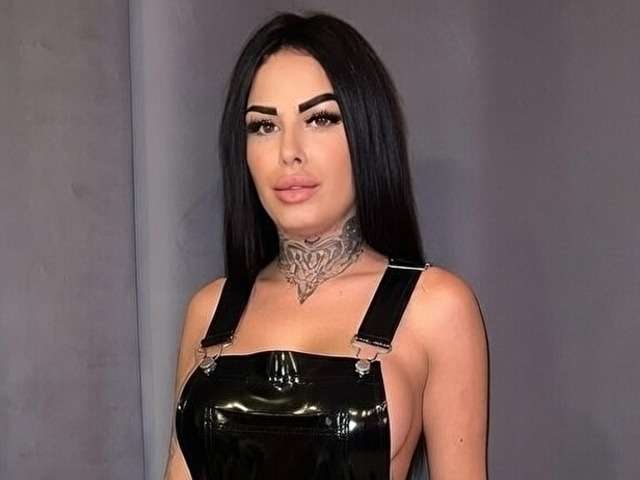ASHVONPAGE free sexy photo