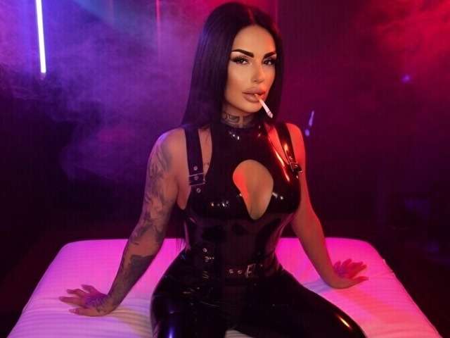 ASHVONPAGE free sexy photo