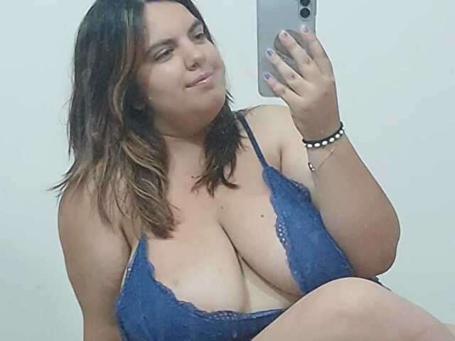 HUGETITTIES free sexy photo