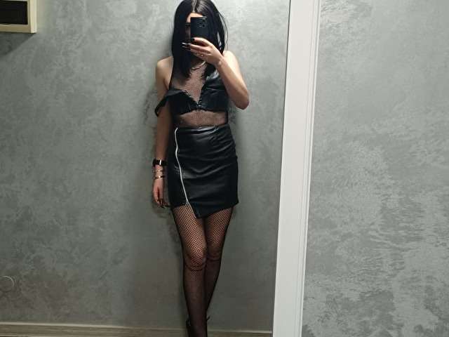 VANESSA4DOM free sexy photo
