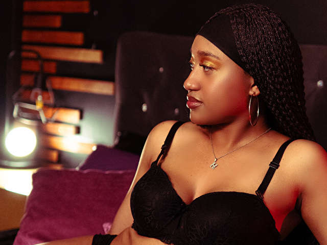 AMARANOIR free sexy photo