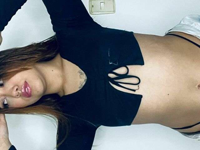SAELIVRAE free sexy photo