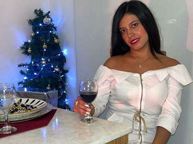 YINELAOSLEN1 free sexy photo