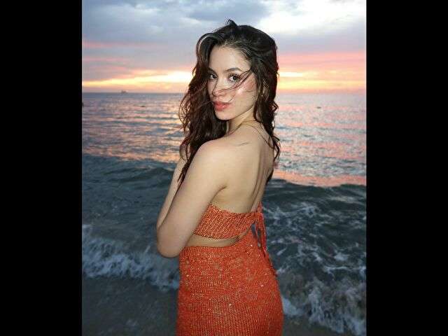 ITSANGELINA free sexy photo