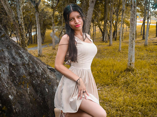 ROSSEFIRE free sexy photo