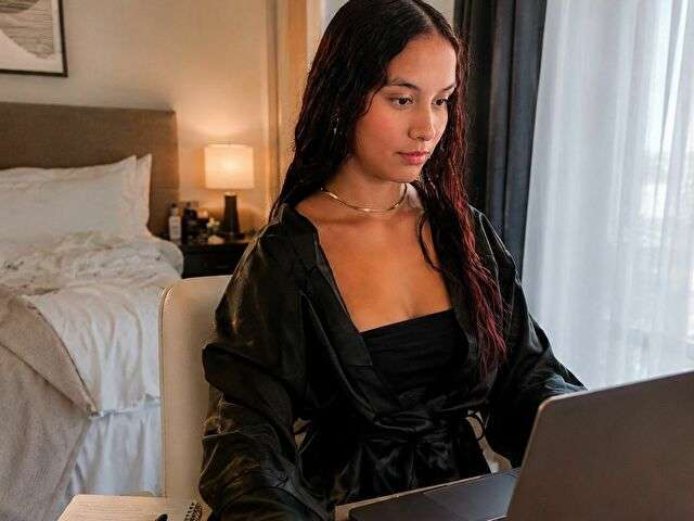 NATALIIA free sexy photo