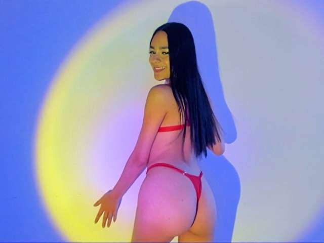 EMYCRUZ free sexy photo