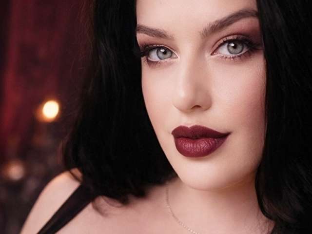 BRENDASKYE free sexy photo