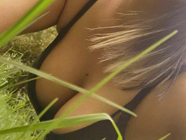 ARENNE free sexy photo