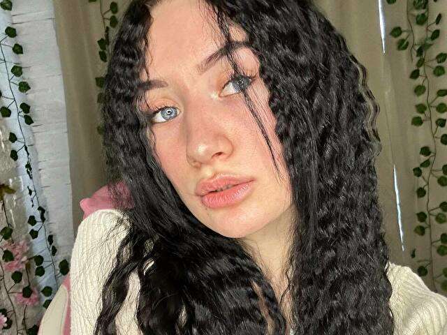 ARINAMEOWX free sexy photo