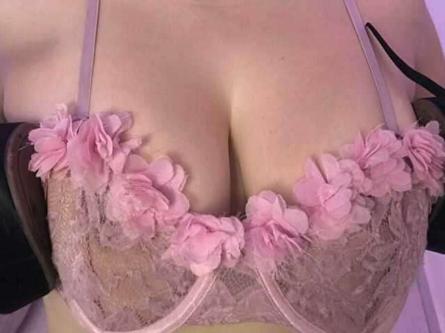 ESME free sexy photo