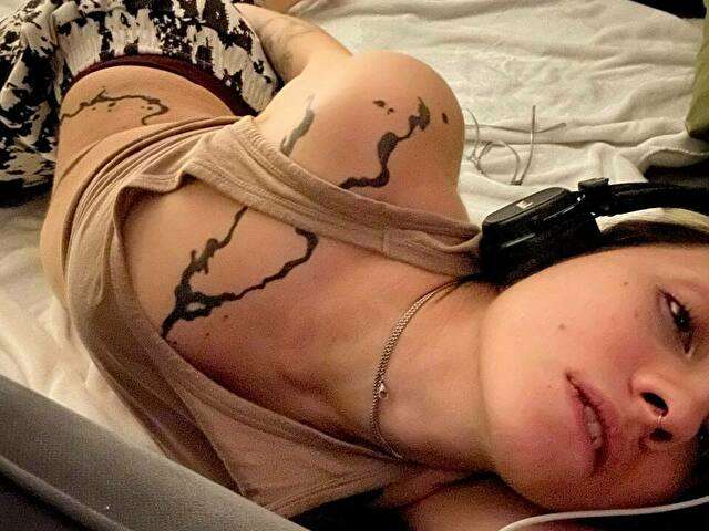 ELIZABROWN free sexy photo