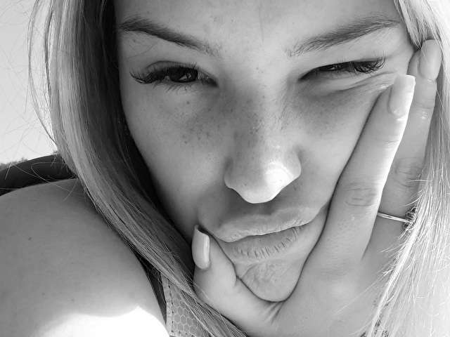 ANGELA21 free sexy photo