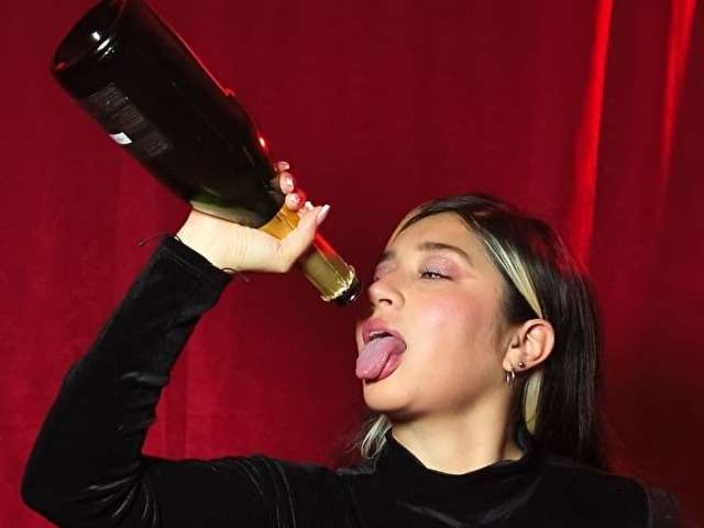 DAHIANADMOUR free sexy photo