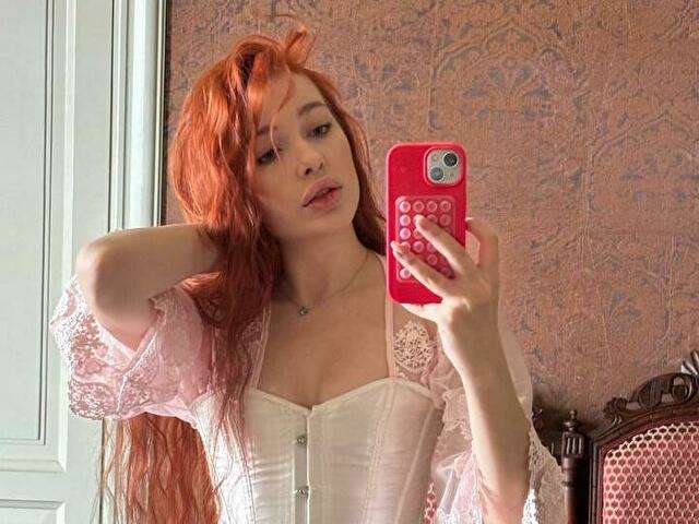 MEGANLONGORI free sexy photo