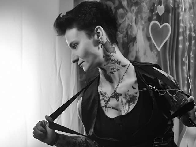 KENNYVIBE free sexy photo
