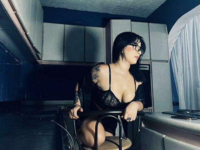 RUBYEVANS free sexy photo