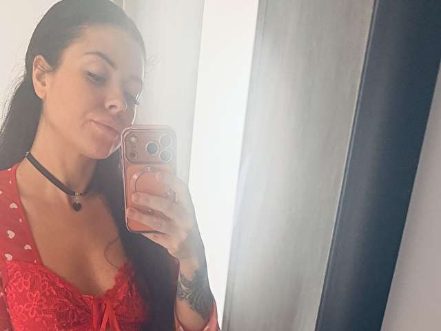 NICOLECUTE free sexy photo