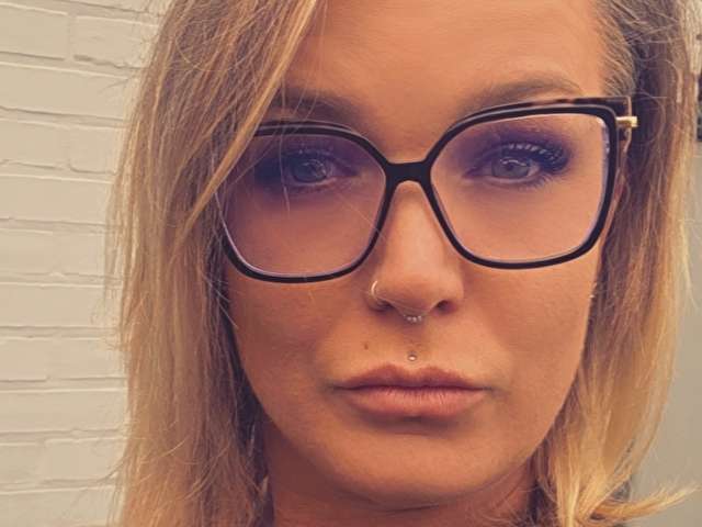 MANDY1990 free sexy photo