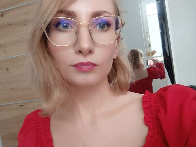 CINDERELLAXO free sexy photo