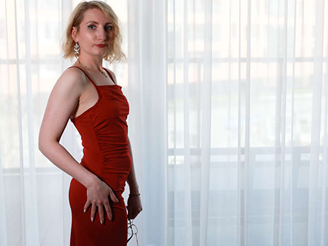 CINDERELLAXO free sexy photo