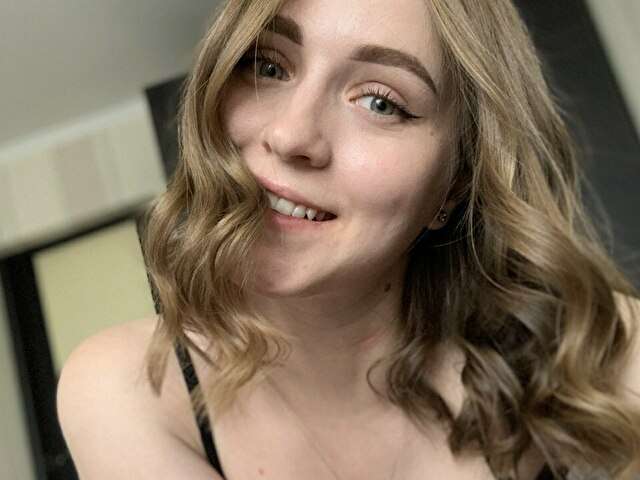 XBLOOMIE free sexy photo