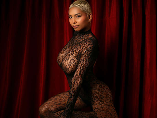 LADYNOVA free sexy photo