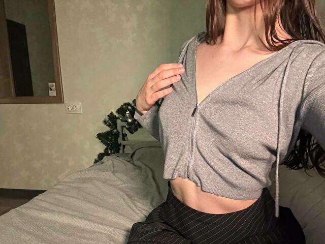 BELLAAMIAA free sexy photo
