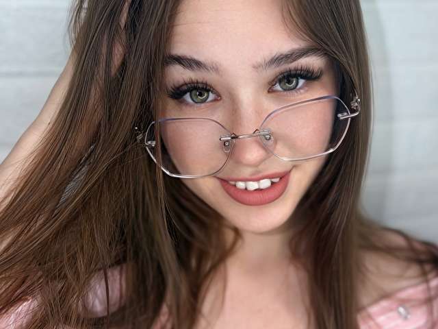 MANY free sexy photo