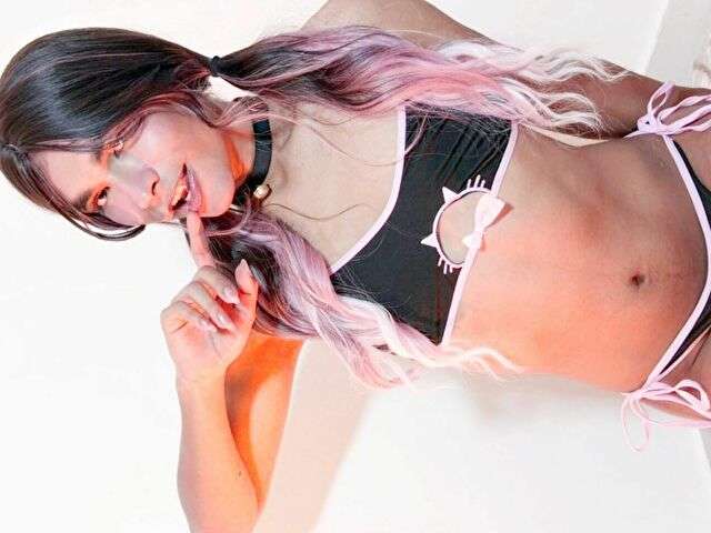MIABUNNY free sexy photo