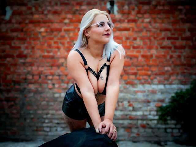 MACEHOPE free sexy photo
