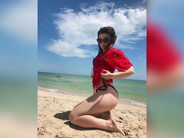 MIALIA free sexy photo