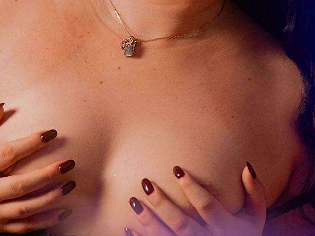 ANDREADELUCA free hard sexy photo