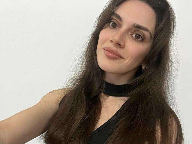 FLIRTYROXI1 free sexy photo