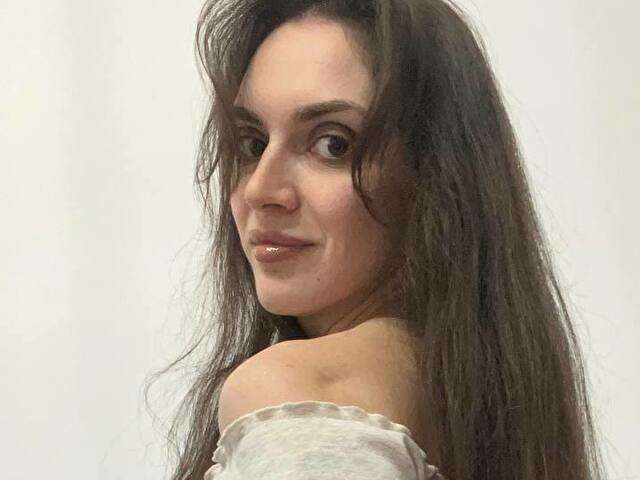 FLIRTYROXI1 free sexy photo