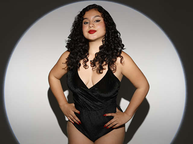 TANIAROSE free sexy photo