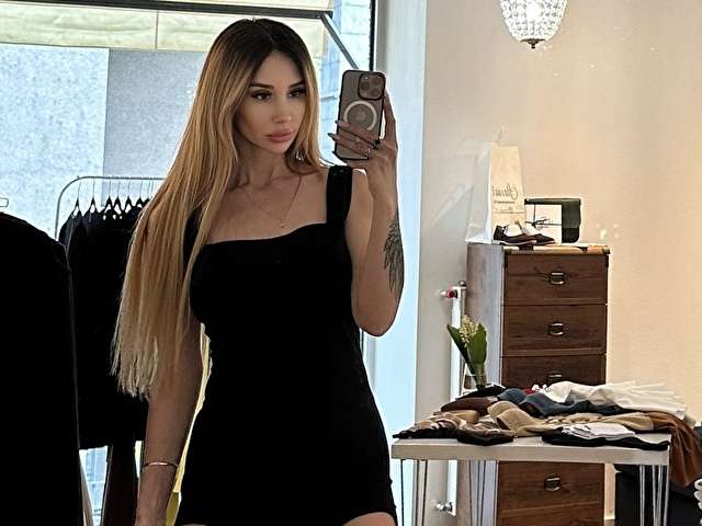 LOLABUNNY free sexy photo
