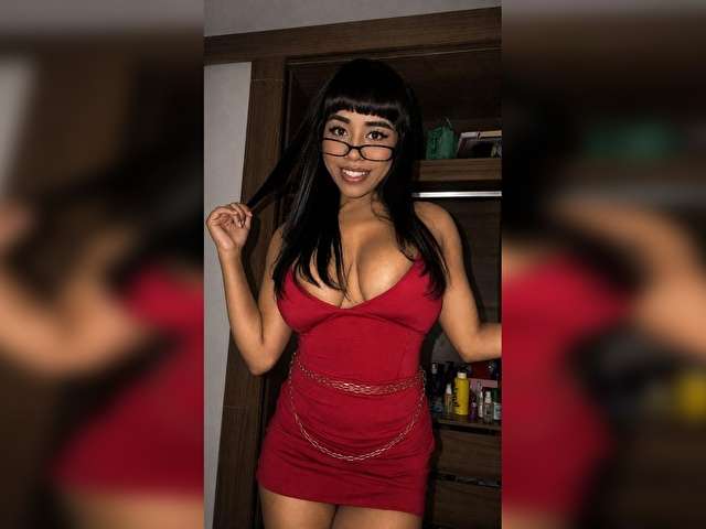 LATINADOLLX free sexy photo