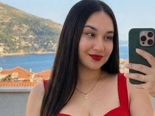 NOELIAREED free sexy photo