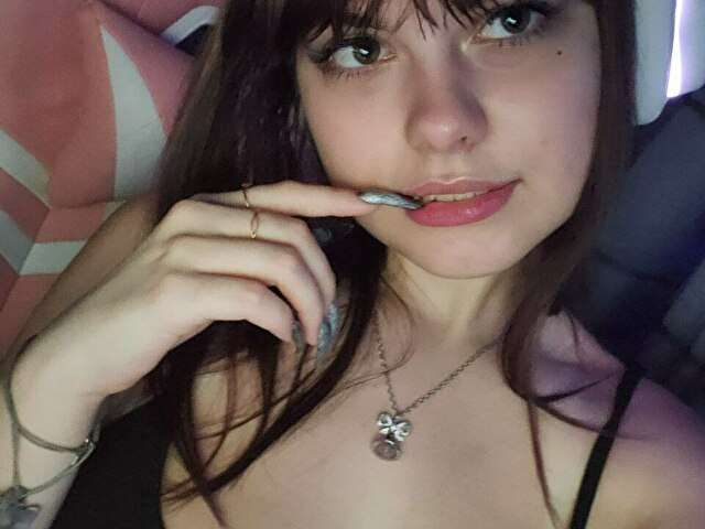 LOVELYKRISTI1 free sexy photo