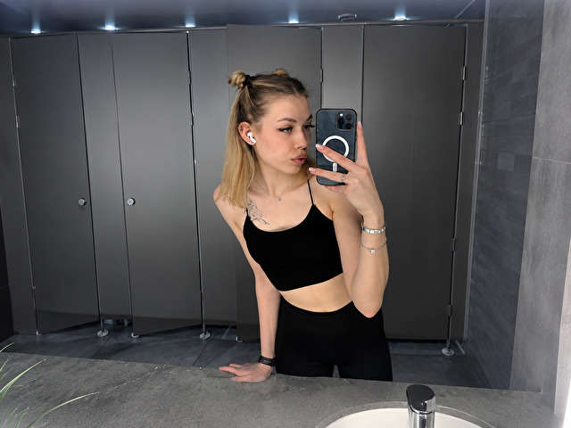 LEILAVANILLA1 free sexy photo