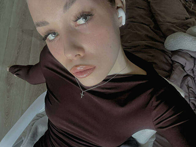 LEILAVANILLA1 free sexy photo