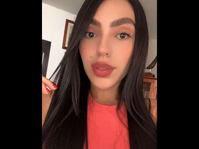 ZHYRA free sexy photo