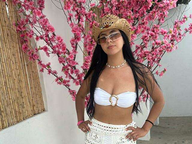 EIMYRIVERA free sexy photo